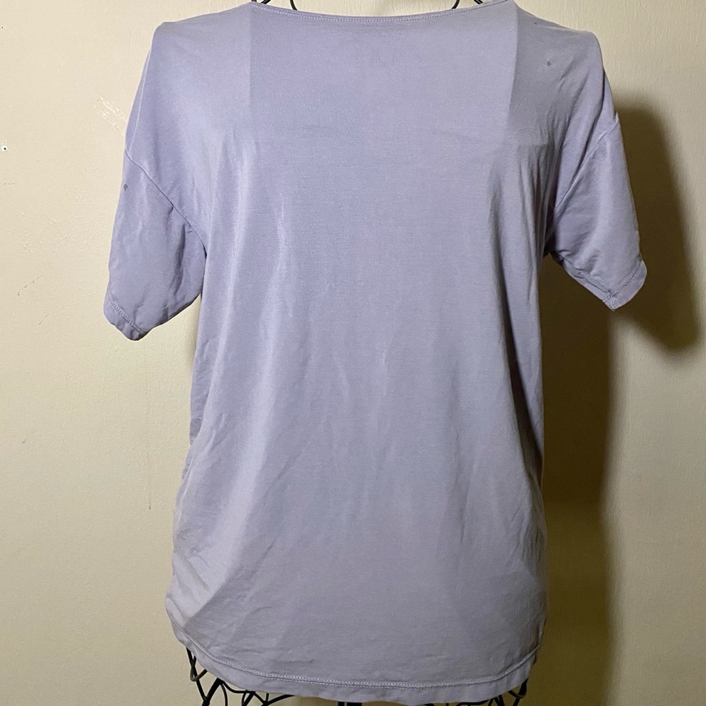 Fabletics Wide Neck Lavendar Women’s Tee XS